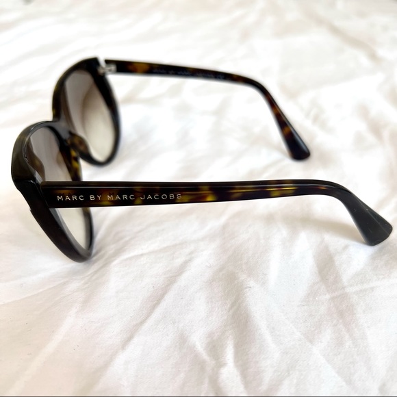 Vintage Y2K Marc by Marc Jacobs Tortoise Sunglasses - Picture 8 of 16